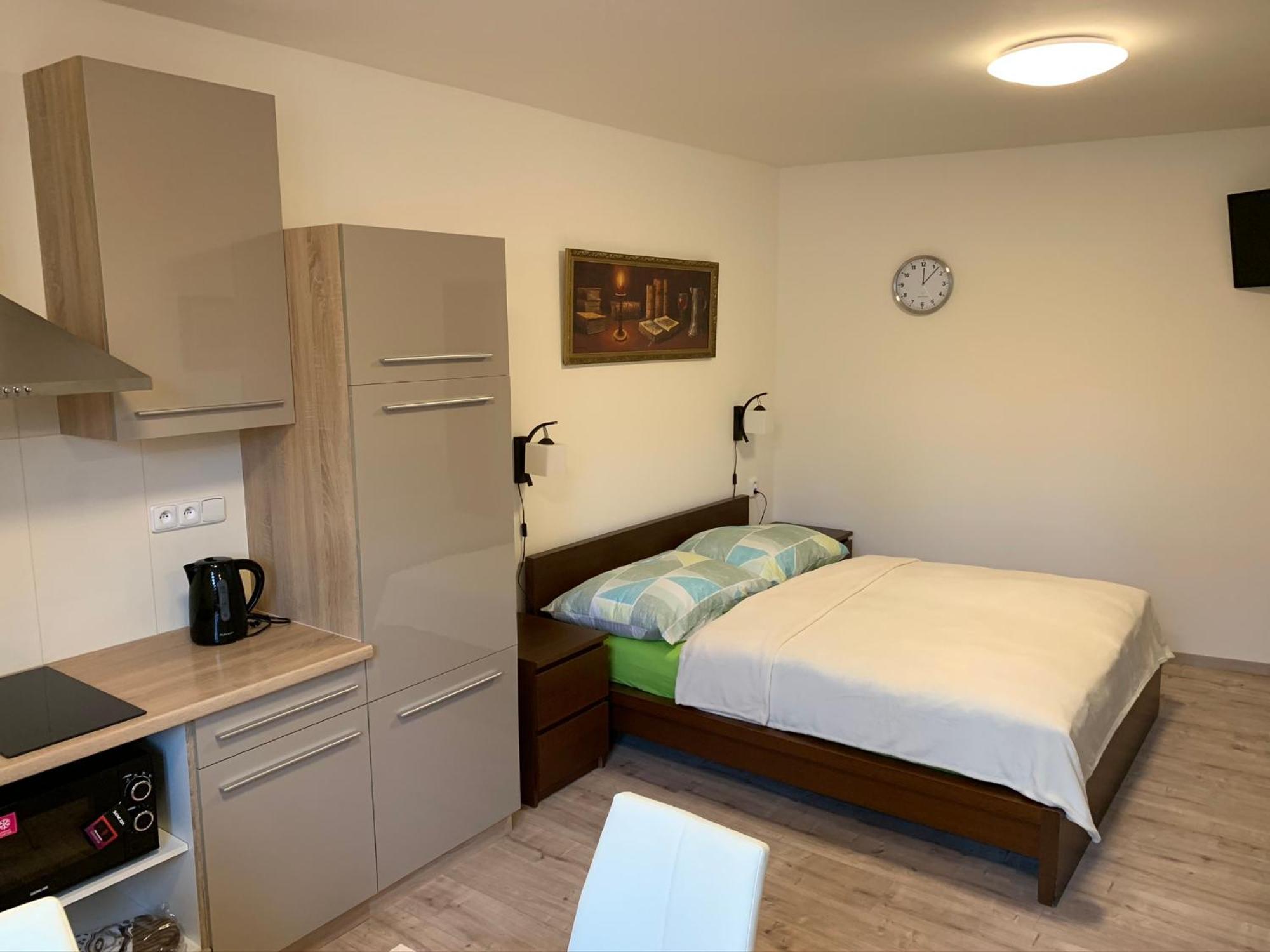 Líbeznice Apartements Studio 964 מראה חיצוני תמונה